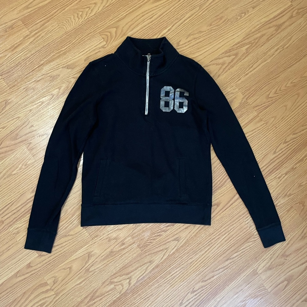 Pink crewneck sweatshirt